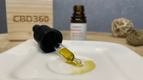 Alpinols CBD Öl mit Kamille 15% 10ml Farbe