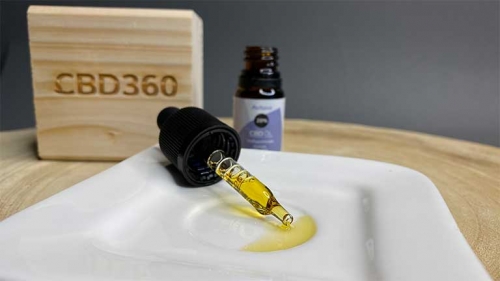 Avitava CBD Öl 20% Farbe