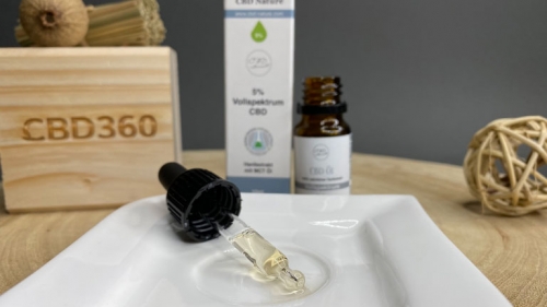 CBD Nature CBD Öl 5% 10ml Farbe