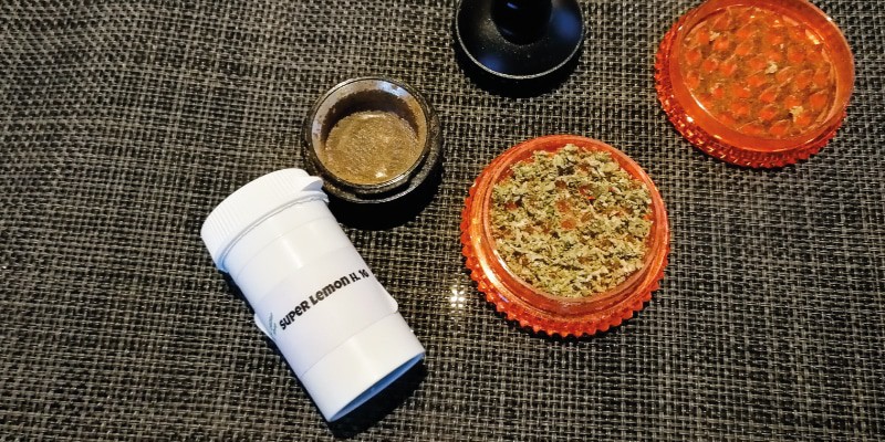 Crushed Super Lemon Haze im Crusher