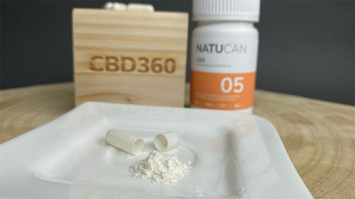 Natucan CBD Kapseln 5% Farbe